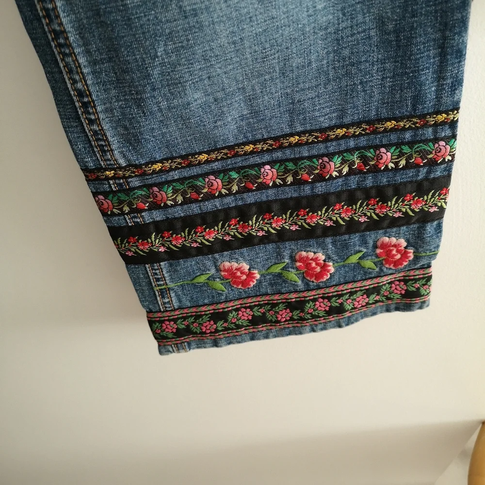 Jean - Picture 4 of 4